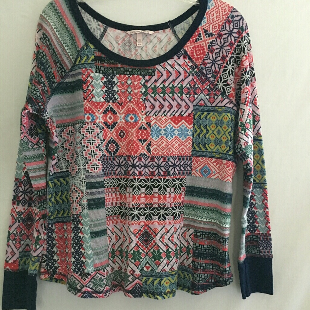 NWOT Victoria Secret Thermal top/sold/